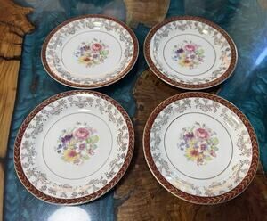 Four Vintage Stetson Warranted 22K Gold Maroon Border Gold Filigree 6in Plates